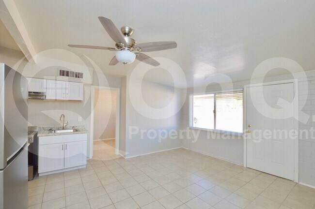 3207 North 67th Place, Scottsdale, AZ 85251 photo 4