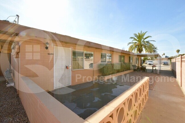 3207 North 67th Place, Scottsdale, AZ 85251 photo 2