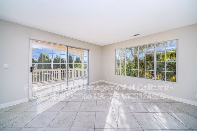 1049 Anza Ave Vista, CA 92084 photo 5