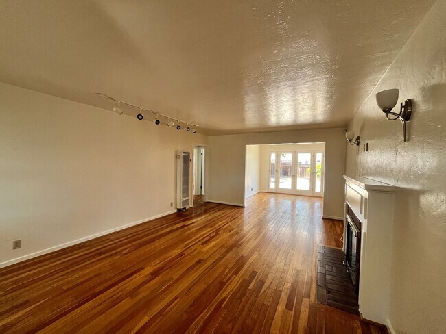 1964 Murguia Avenue, Santa Clara, CA 95050 photo 4