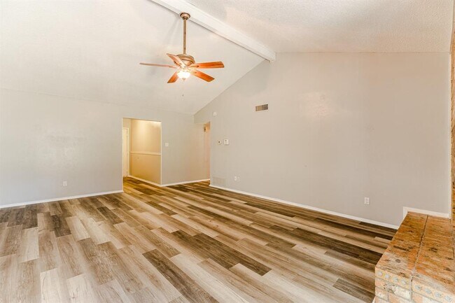 3609 Palomino Drive, Arlington, TX 76017 photo 5