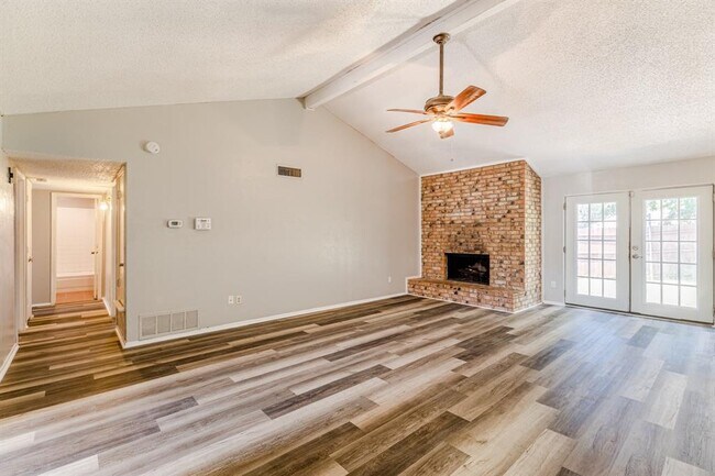 3609 Palomino Drive, Arlington, TX 76017 photo 3