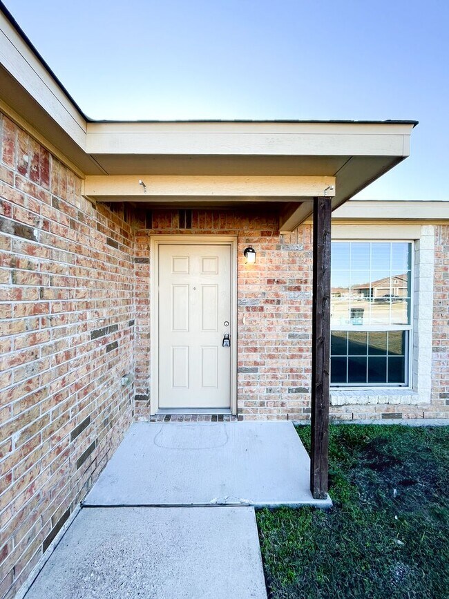 1519 Justin Lp Killeen, TX 76543 photo 2