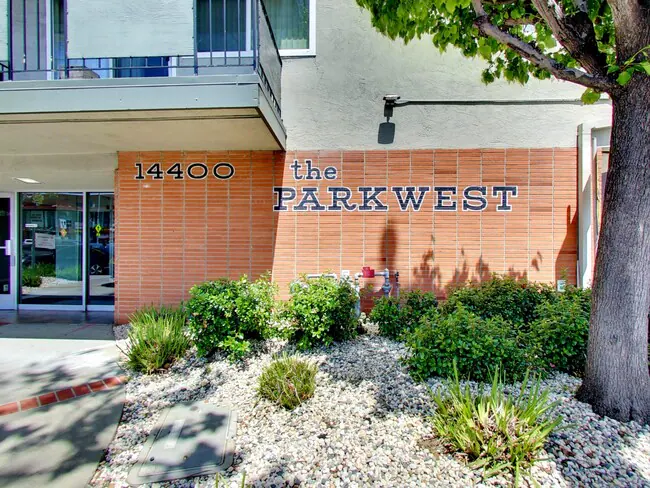 PARKWEST APARTMENTS photo 2
