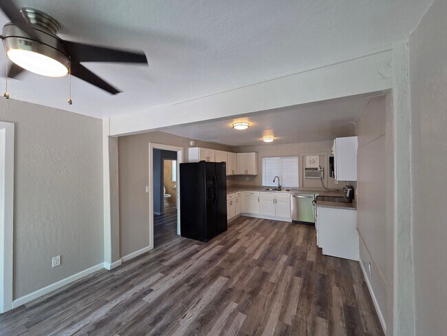 2336 North 11th St Phoenix, AZ 85006 photo 3