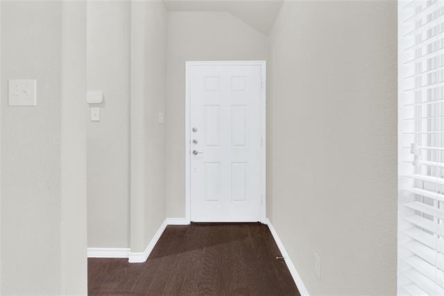 9909 Timber Wolf Ln McKinney, TX 75071 photo 2