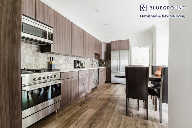 251 Middlefield Rd Palo Alto, CA 94301 photo 4