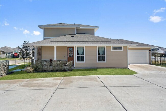8419 Laughlin Lane, Austin, TX 78744 photo 2
