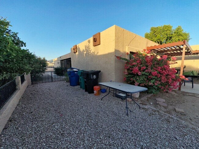 2444 N 62nd St Mesa, AZ 85215 photo 3