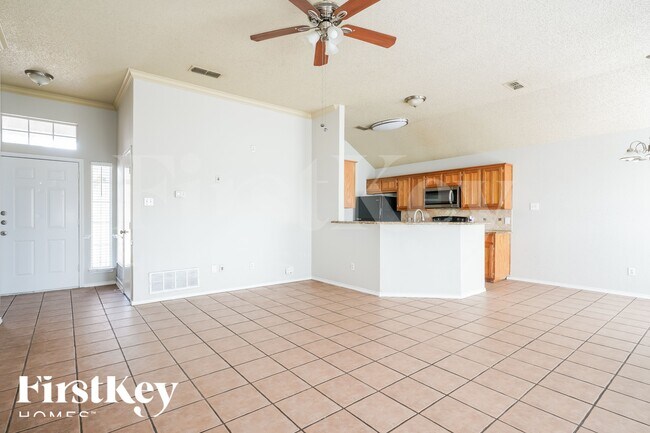 1371 Gainsborough Way Fort Worth, TX 76134 photo 3
