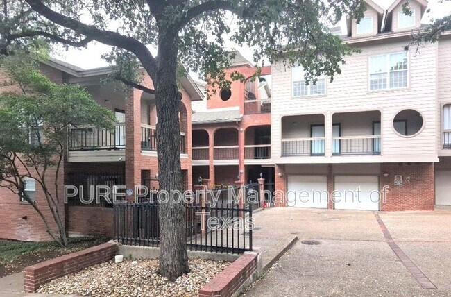 3200 Duval St Austin, TX 78705 photo 2