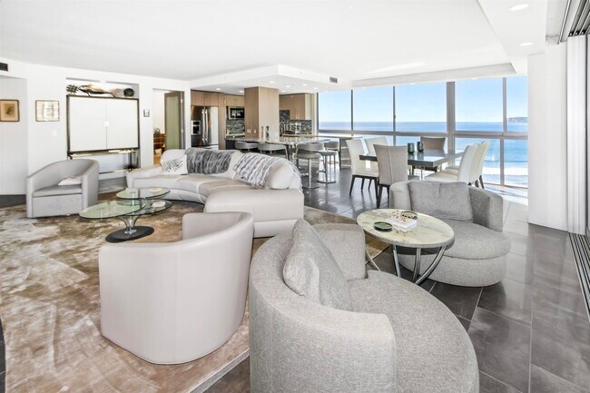1780 Avenida Del Mundo Coronado, CA 92118 photo 3