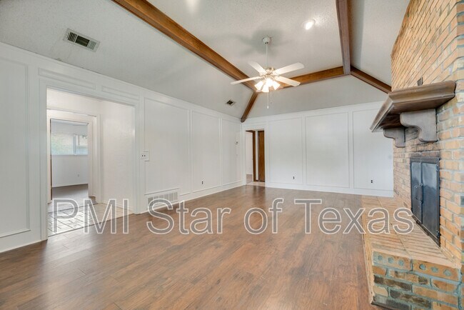 2128 Teakwood Lane, Plano, TX 75075 photo 4