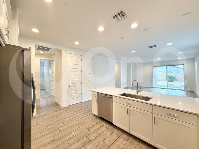 2770 East Grassland Way, San Tan Valley, AZ 85140 photo 4