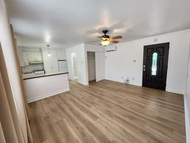 5272 Concord Blvd Concord, CA 94521 photo 2