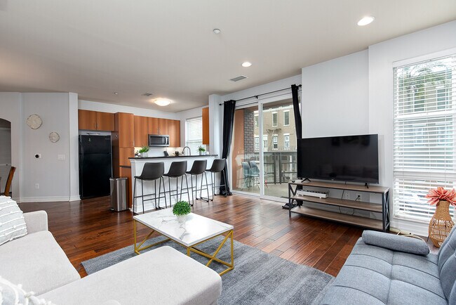 1225 Island Ave San Diego, CA 92101 photo 5