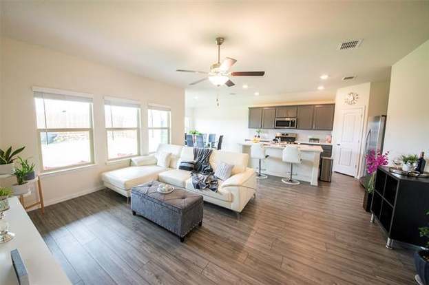 805 Spruce Lane, Princeton, TX 75407 photo 4