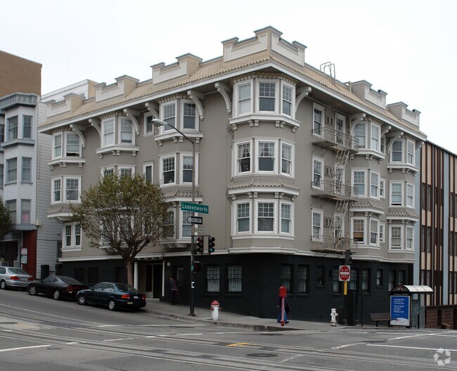 Delphi Apartments photo 2