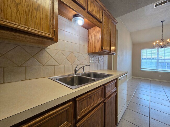 5010 Heather Ln Killeen, TX 76549 photo 4