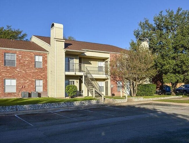 7001 S Congress Ave Austin, TX 78745 photo 2