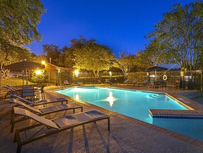 7001 S Congress Ave Austin, TX 78745 photo 4