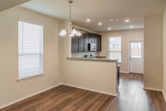 25 Snowy Plover Ln Leander, TX 78641 photo 5