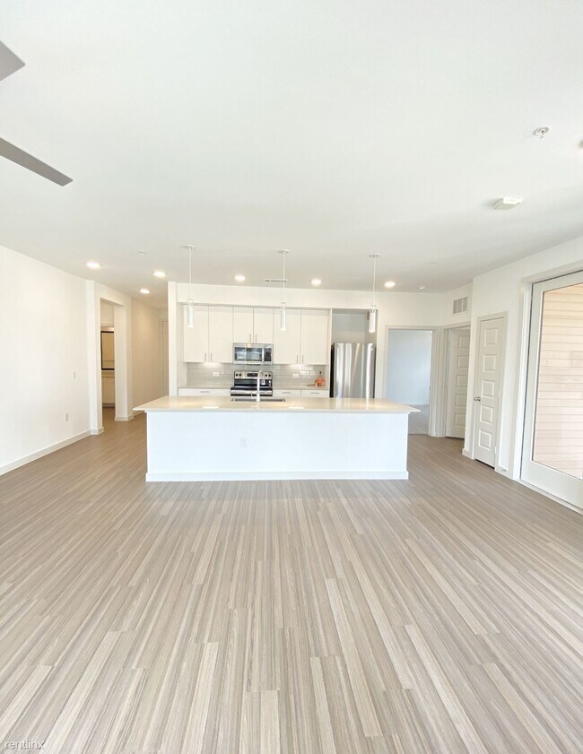 18822 Hill Top Commercial Dr Pflugerville, TX 78660 photo 4