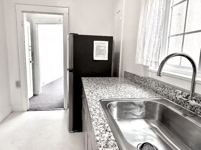 2818 Telegraph Ave Berkeley, CA 94705 photo 4