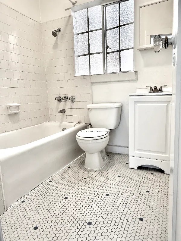 2818 Telegraph Ave Berkeley, CA 94705 photo 3