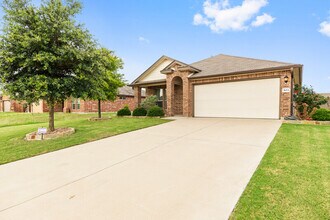 503 Coby Dr Troy, TX 76579 photo 2
