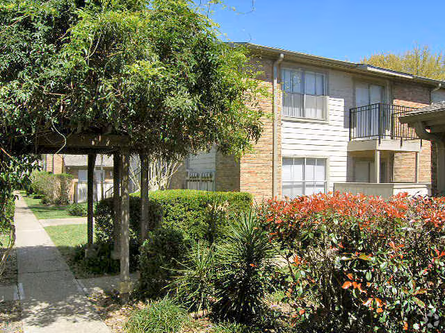 The Edison photo 5