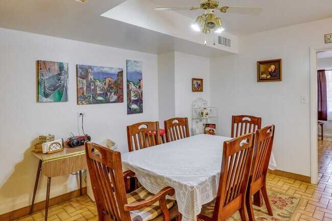 331 W Windsor Ave Phoenix, AZ 85003 photo 5