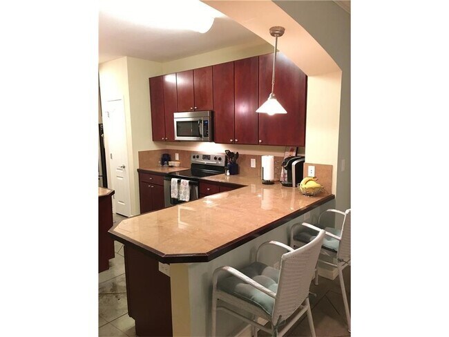 2505 San Gabriel St Austin, TX 78705 photo 4