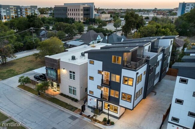 1120 Galveston Ave Fort Worth, TX 76104 photo 3
