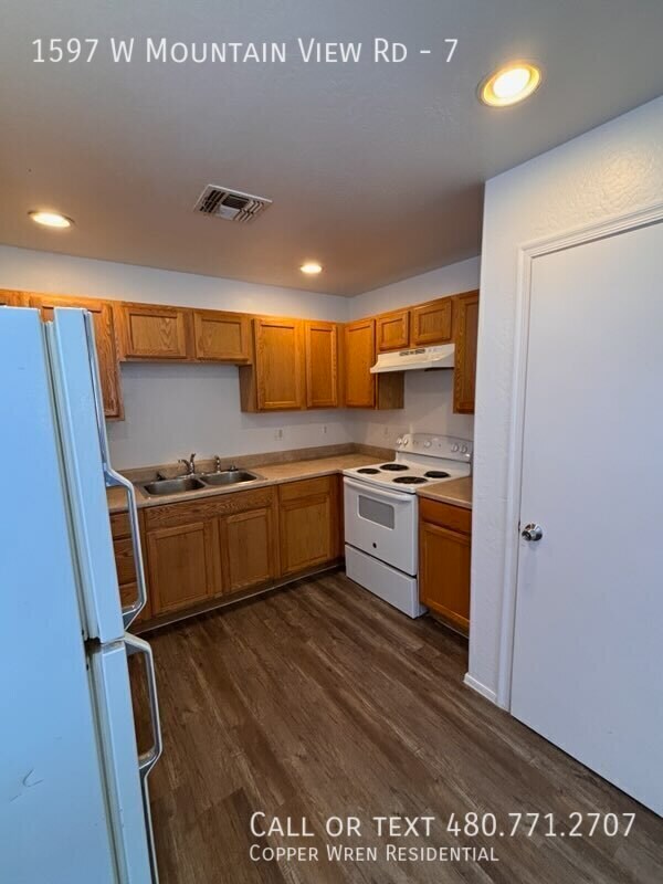 1597 W Mountain View Rd Phoenix, AZ 85021 photo 3