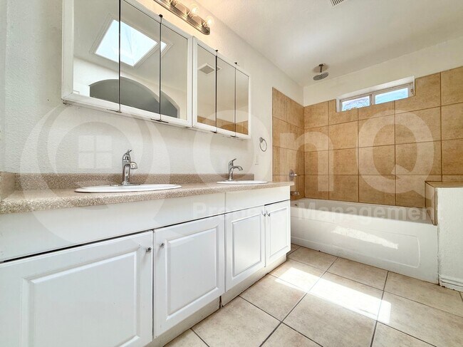 4009 N 48th Ave Phoenix, AZ 85031 photo 4