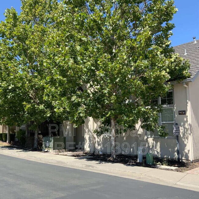 6347 Newhaven Ln Vallejo, CA 94591 photo 5