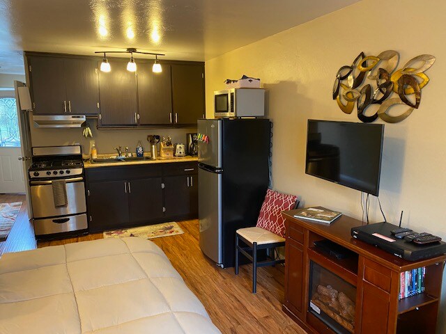 46011 Sandia Creek Dr Temecula, CA 92590 photo 3