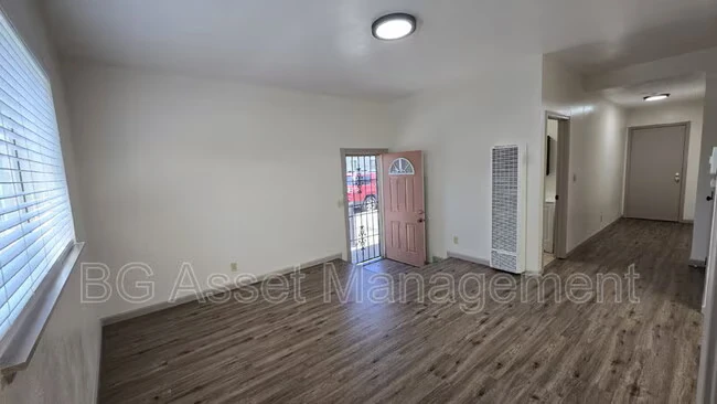 130 Marina Way Richmond, CA 94801 photo 2