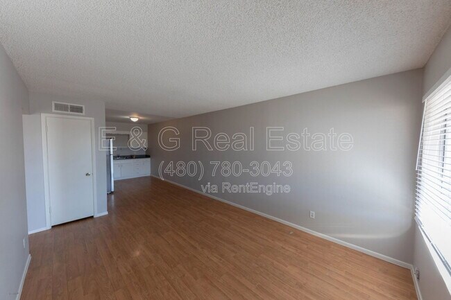 563 N Cherry Mesa, AZ 85201 photo 5