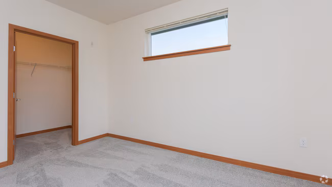 Parkview Apartments photo 3