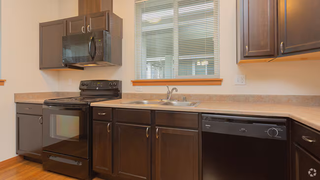 Parkview Apartments photo 2