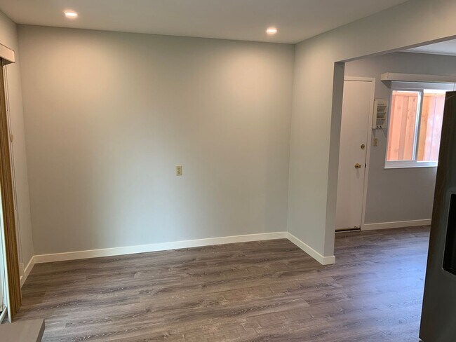 957 Cornell Ave Albany, CA 94706 photo 3