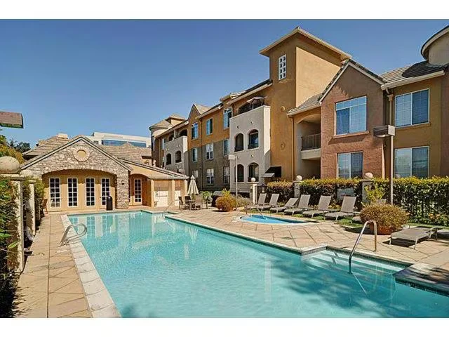 1550 Technology Dr San Jose, CA 95110 photo 2