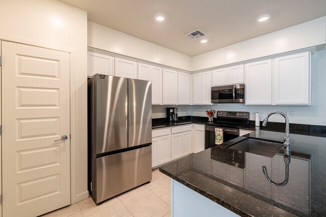 2750 S Voyager Dr Gilbert, AZ 85295 photo 4