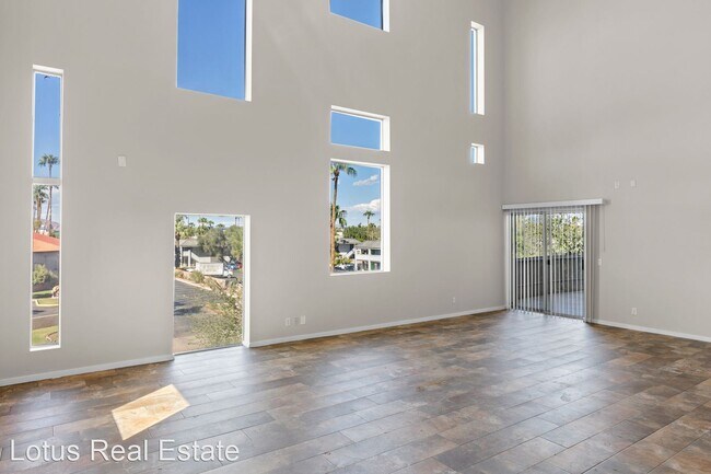 1111 W University Dr Tempe, AZ 85281