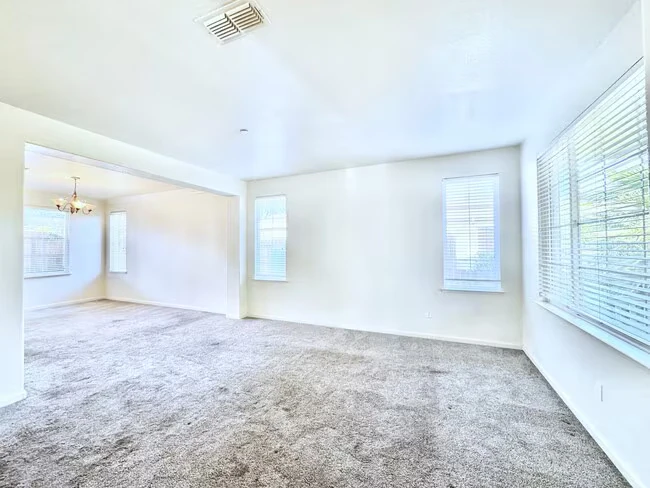 1207 Silverton Way Brentwood, CA 94513 photo 4