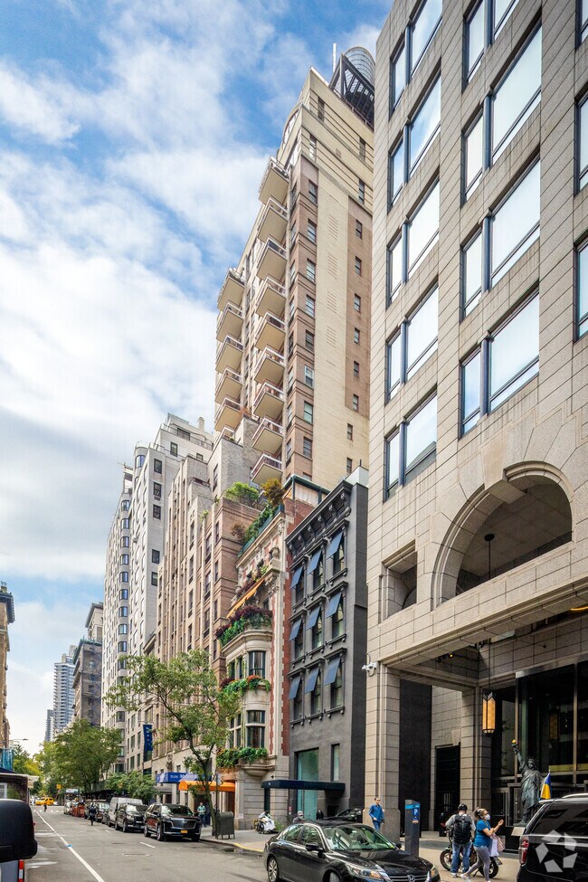 40 E 61st St New York, NY 10065 photo 5
