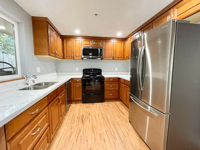 15313 15th Ave NE Shoreline, WA 98155 photo 3