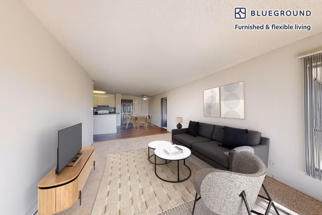 3883 Ingraham St San Diego, CA 92109 photo 2
